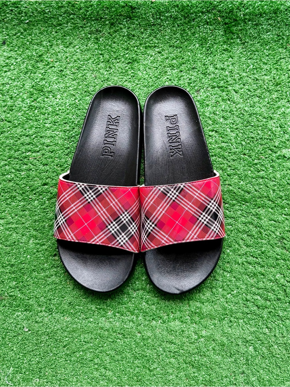 Victoria's Secret PINK Red Plaid Holiday Logo Slide Sandals Women's US Med 7 - 8